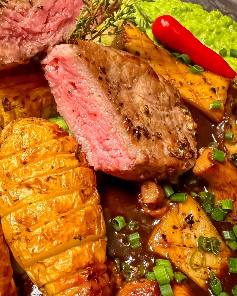 STEAK VOM KALB MIT PFIFFERLINGEN